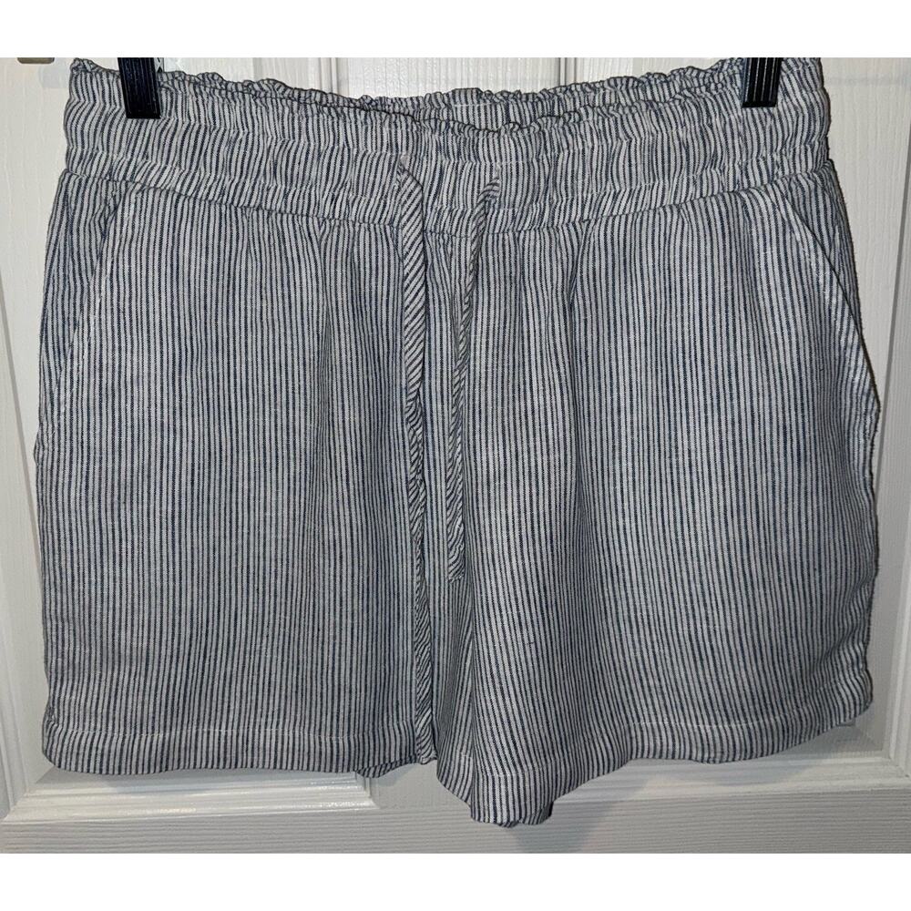 Women’s Thread & Supply Blue & White Strioed Shorts Size Small NWT